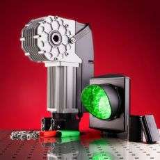 Привод «АЛЮТЕХ» + 2 пульта управления Привод «АЛЮТЕХ» + 2 пульта управления